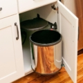 Mounted garbage bin door